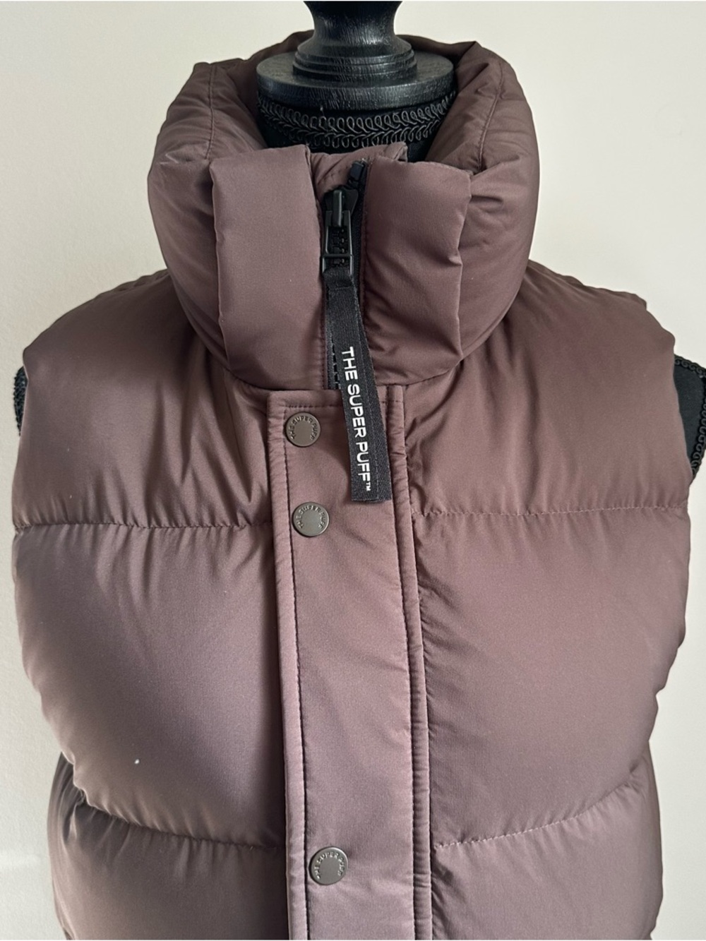 Aritzia Super Puff Mid Vest XXS BNWT - Picture 6 of 9